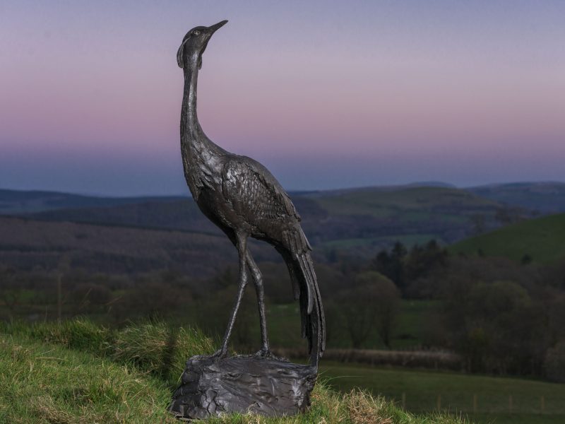 WALKING CRANE SCULPTURE